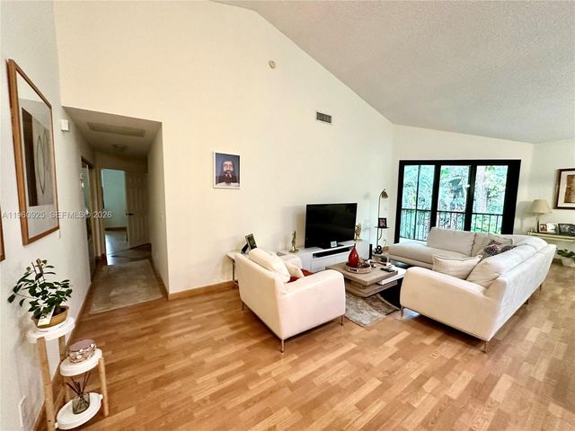 5790 Coach House Cir E, Boca Raton, FL 33486