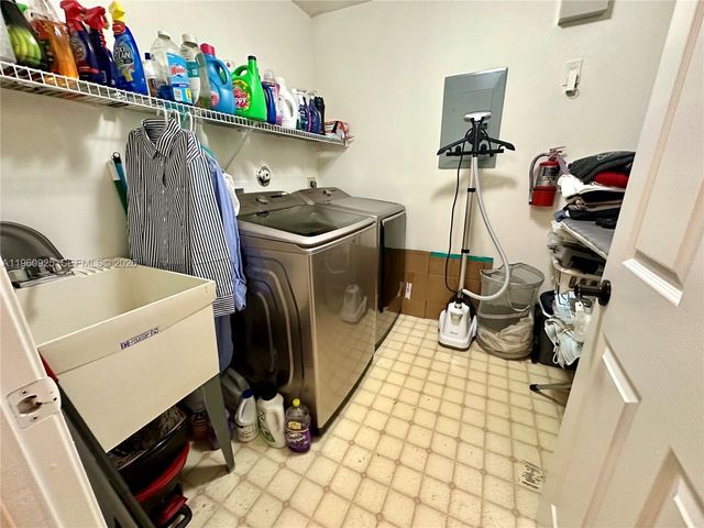 5790 Coach House Cir E, Boca Raton, FL 33486