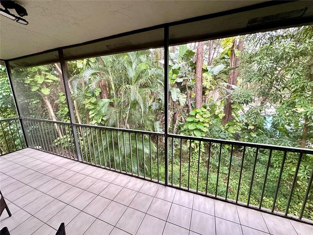 5790 Coach House Cir E, Boca Raton, FL 33486