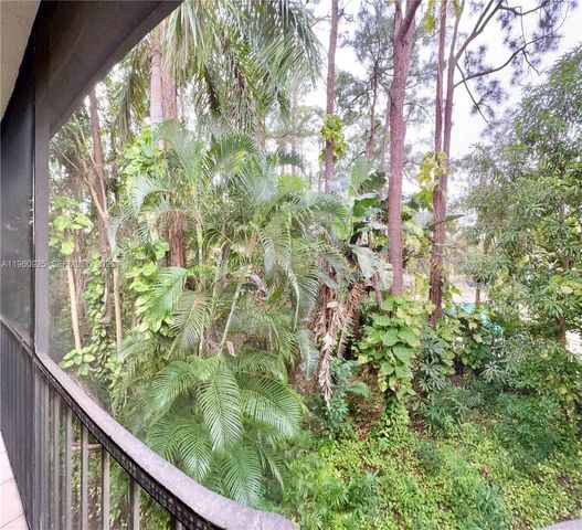 5790 Coach House Cir E, Boca Raton, FL 33486