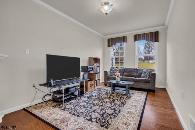 12 Yates Ave, Franklin Twp., NJ 08873