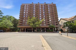 1276 N WAYNE ST #721, Arlington, VA 22201