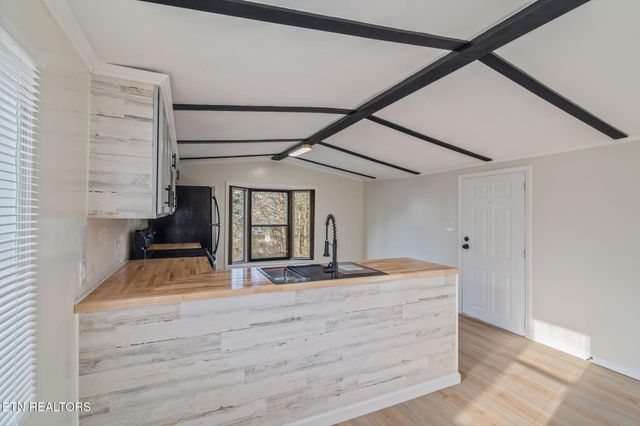 817 Vanessa Way, Heiskell, TN 37754