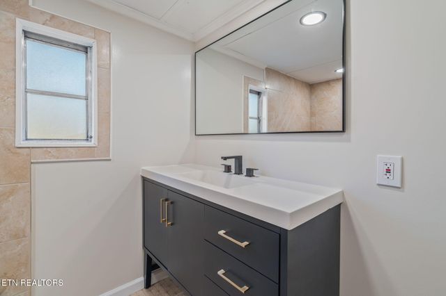 817 Vanessa Way, Heiskell, TN 37754