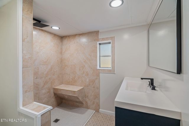 817 Vanessa Way, Heiskell, TN 37754