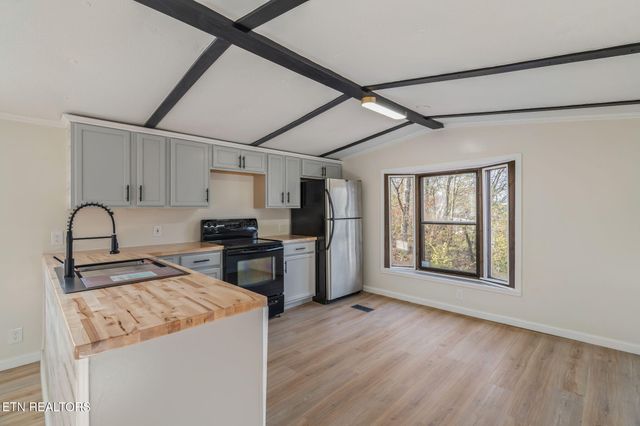 817 Vanessa Way, Heiskell, TN 37754