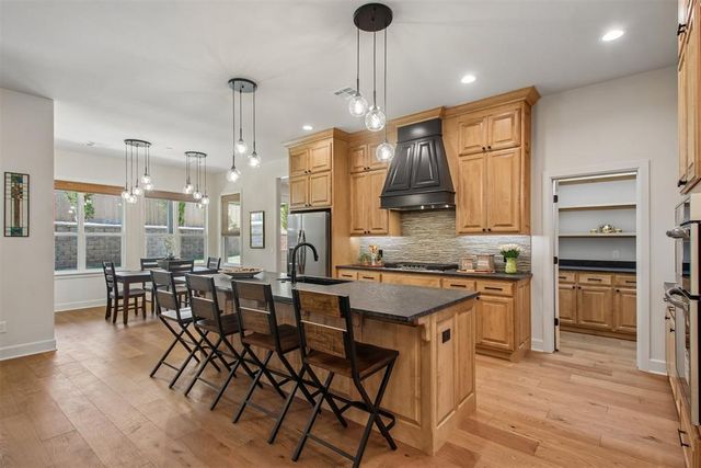2100 Ingels Circle, Norman, OK 73071