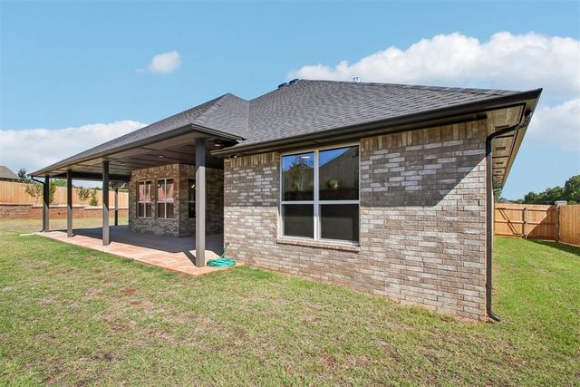 2100 Ingels Circle, Norman, OK 73071