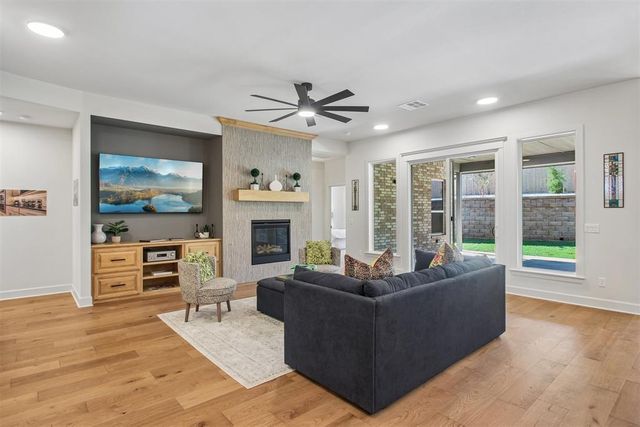 2100 Ingels Circle, Norman, OK 73071