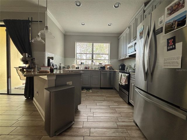 9136 FOX SPARROW ROAD, Tampa, FL 33626