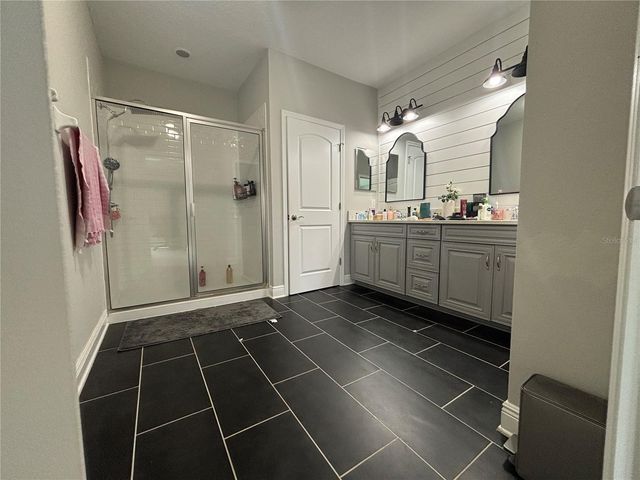 9136 FOX SPARROW ROAD, Tampa, FL 33626