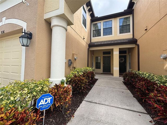 9136 FOX SPARROW ROAD, Tampa, FL 33626