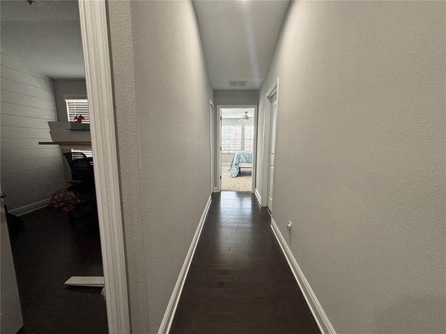 9136 FOX SPARROW ROAD, Tampa, FL 33626