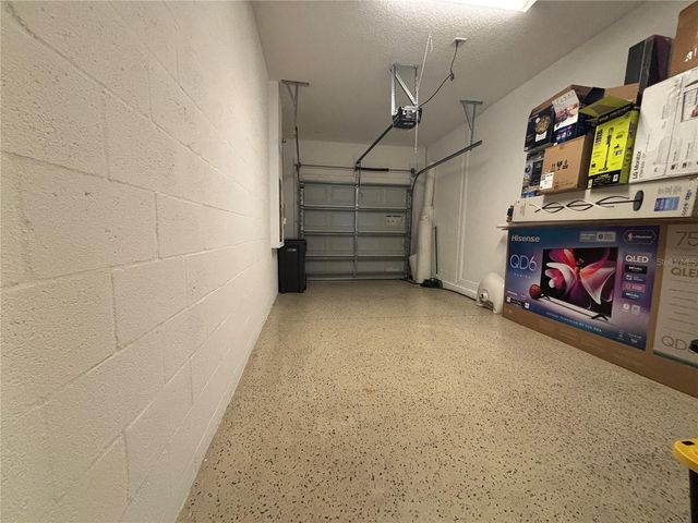 9136 FOX SPARROW ROAD, Tampa, FL 33626