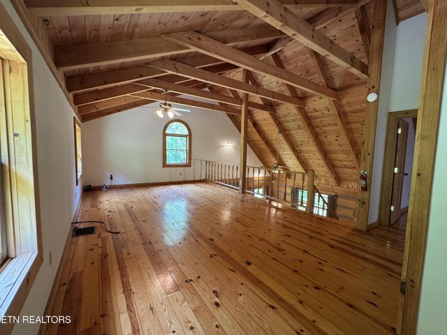 453 Trentham Hollow Rd, Parrottsville, TN 37843
