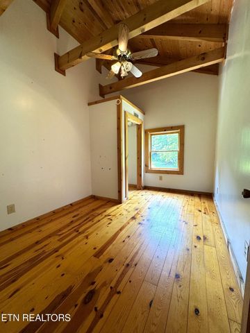 453 Trentham Hollow Rd, Parrottsville, TN 37843