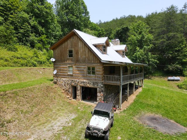 453 Trentham Hollow Rd, Parrottsville, TN 37843