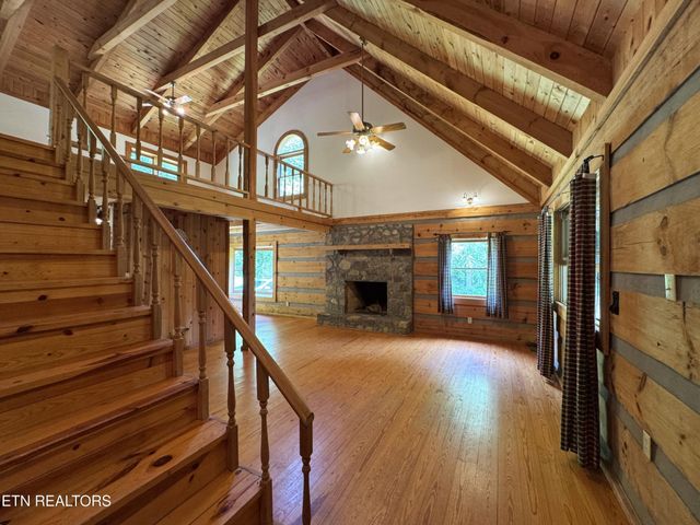 453 Trentham Hollow Rd, Parrottsville, TN 37843