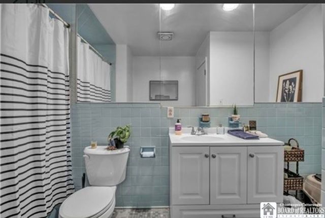 135 Norwood Avenue, Buffalo, NY 14222