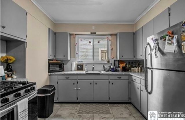 135 Norwood Avenue, Buffalo, NY 14222