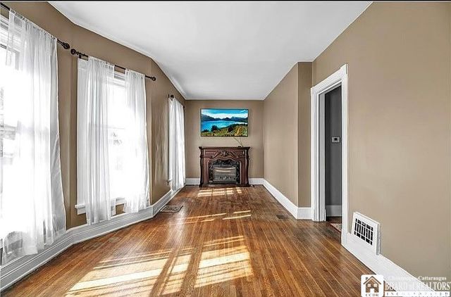 135 Norwood Avenue, Buffalo, NY 14222