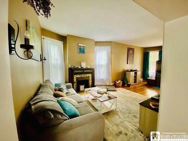 135 Norwood Avenue, Buffalo, NY 14222