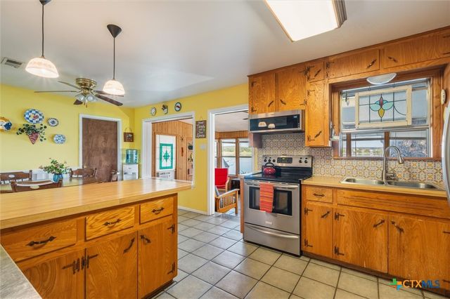 210 Lake Loop, Tow, TX 78672