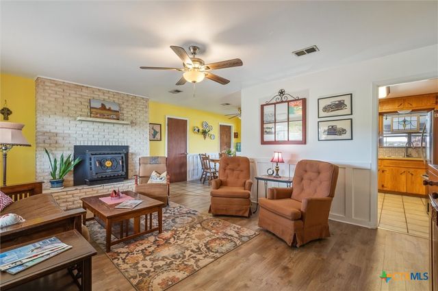 210 Lake Loop, Tow, TX 78672