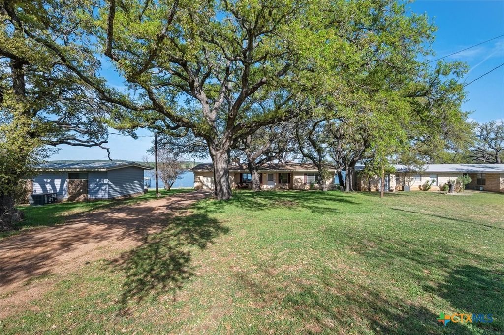 210 Lake Loop, Tow, TX 78672