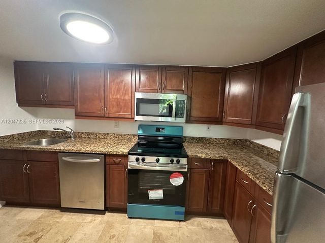 1805 Sans Souci Blvd 333, North Miami, FL 33181