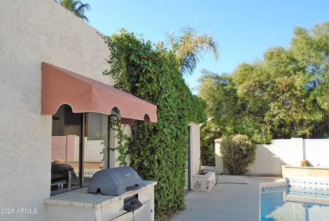 1910 E Winter Drive, Phoenix, AZ 85020