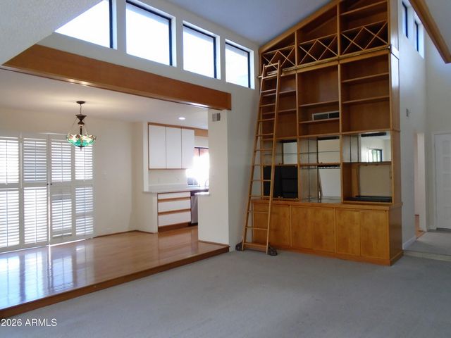 1910 E Winter Drive, Phoenix, AZ 85020