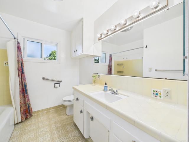 2222 Debco Drive, Lemon Grove, CA 91945