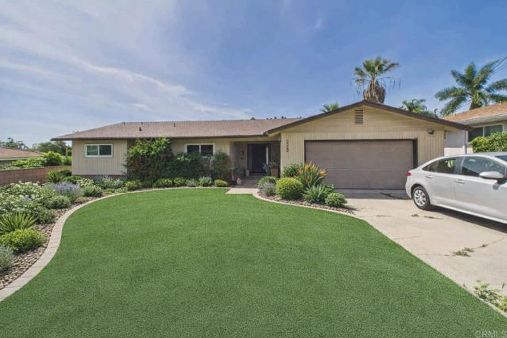 2222 Debco Drive, Lemon Grove, CA 91945