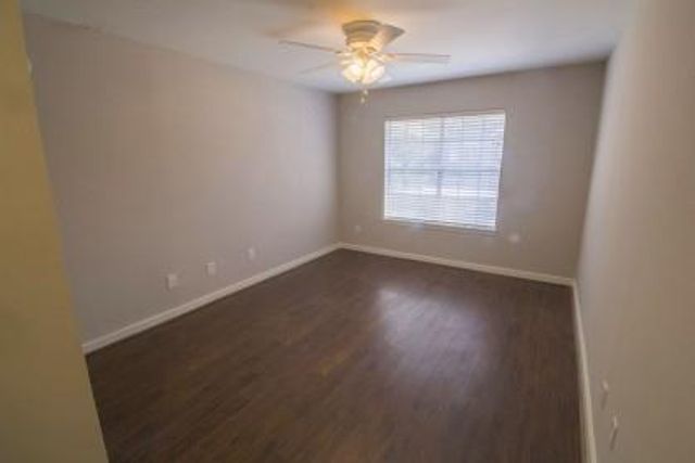 845 Augusta Drive 30, Houston, TX 77057