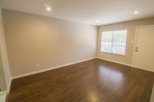 845 Augusta Drive 30, Houston, TX 77057