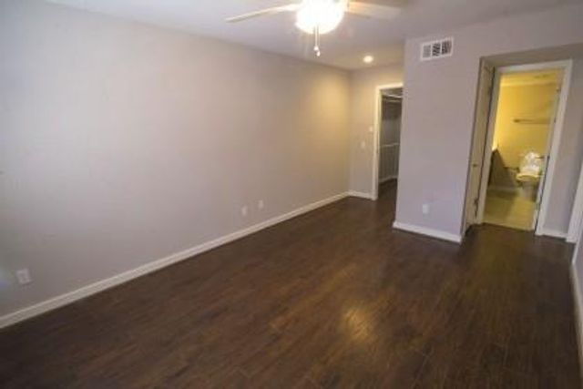 845 Augusta Drive 30, Houston, TX 77057