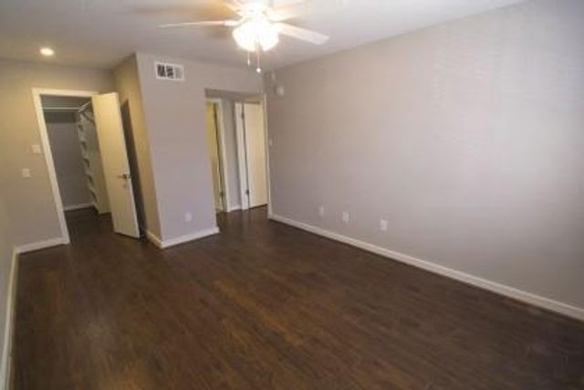 845 Augusta Drive 30, Houston, TX 77057