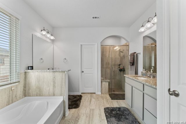 25046 Las Pilas, San Antonio, TX 78261