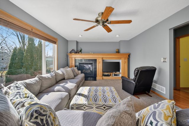 4535 Zilker Drive, Pleasant Hill, IA 50327