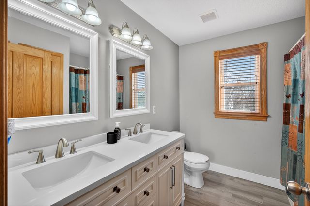 4535 Zilker Drive, Pleasant Hill, IA 50327