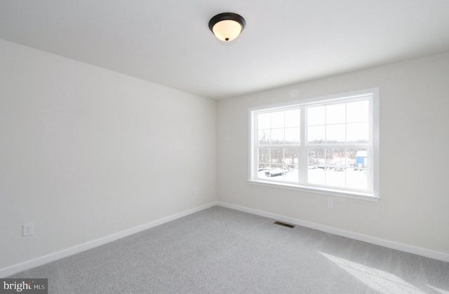 208 SCHWENK RD, Perkiomenville, PA 18074