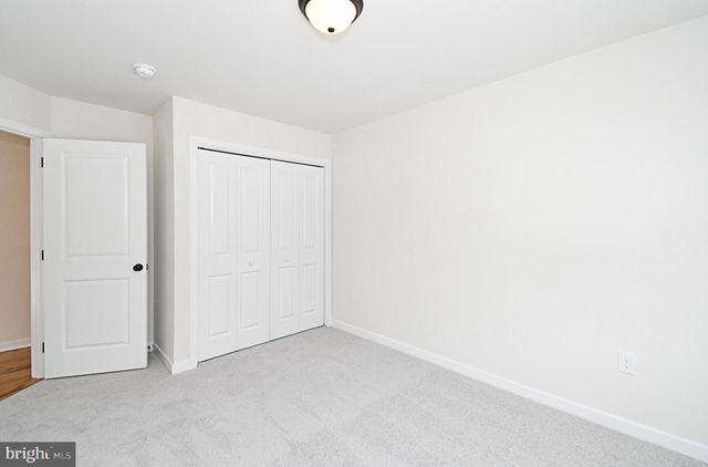 208 SCHWENK RD, Perkiomenville, PA 18074