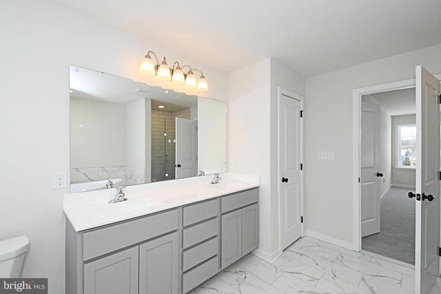 208 SCHWENK RD, Perkiomenville, PA 18074