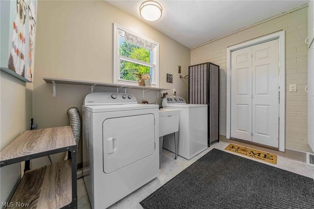 34429 Beach Park Drive, Eastlake, OH 44095