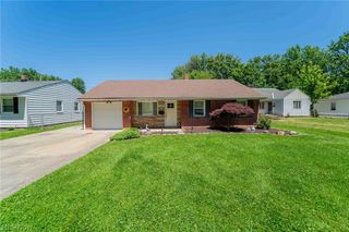 34429 Beach Park Drive, Eastlake, OH 44095