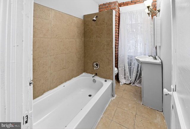 53 SANHICAN, Trenton, NJ 08618