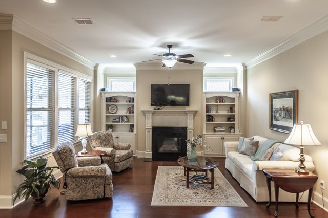 1624 Kelvington Blvd, Gallatin, TN 37066