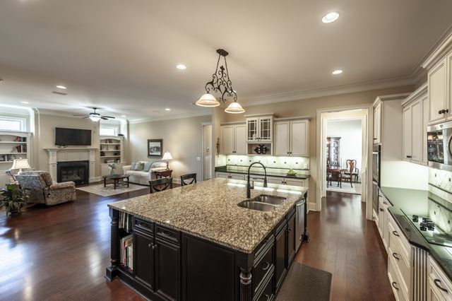 1624 Kelvington Blvd, Gallatin, TN 37066