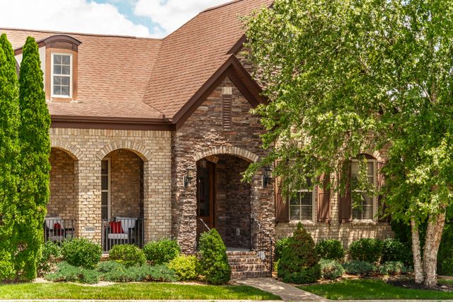 1624 Kelvington Blvd, Gallatin, TN 37066